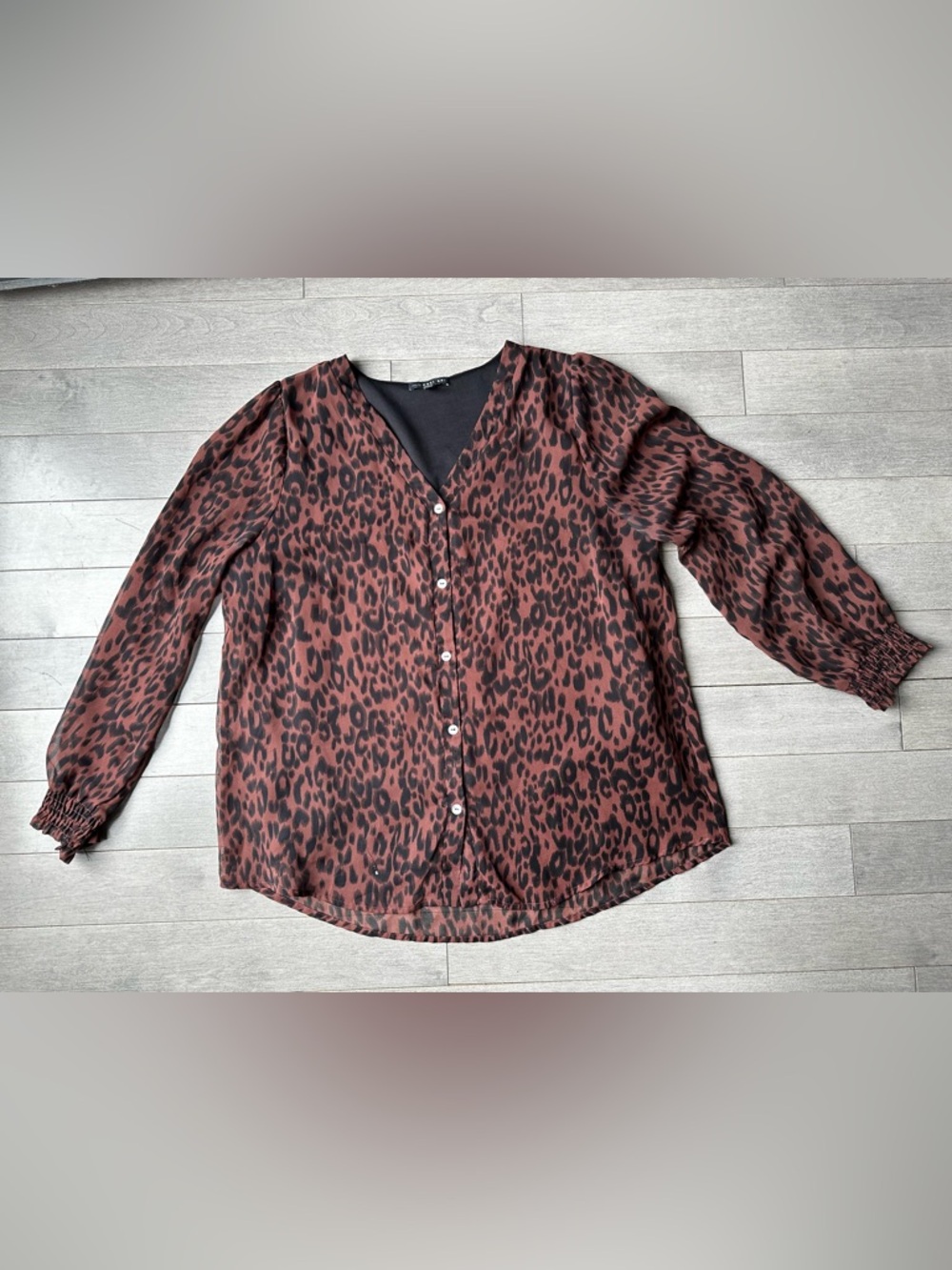 Women’s West Kei Cheetah Print Button Down V Neck Blouson Sleeves Blouse Top LG